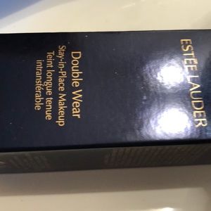 Estée Lauder double wear foundation